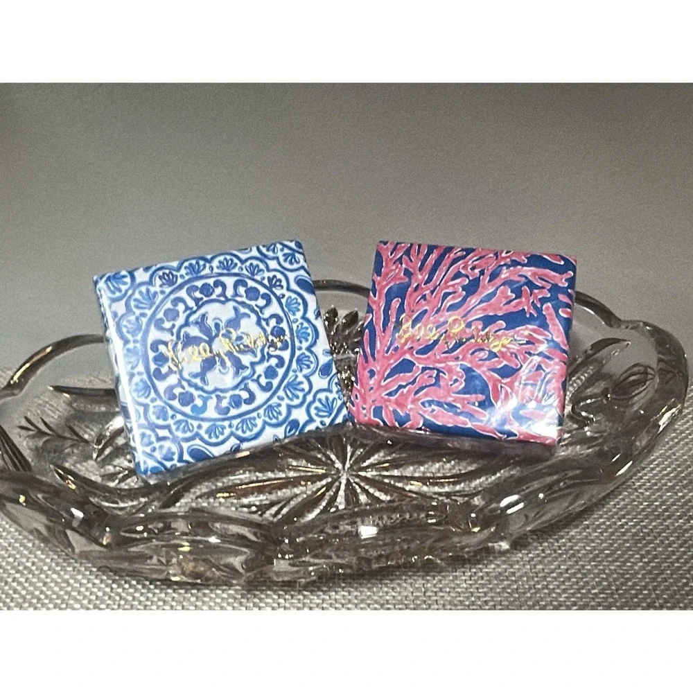 Lilly Pulitzer Soap 2 square Bars NEW Wrapped Logo